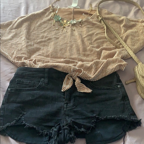 Jean short - Picture 1 of 4